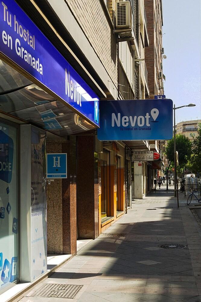 Hostal Nevot Granada Exterior foto